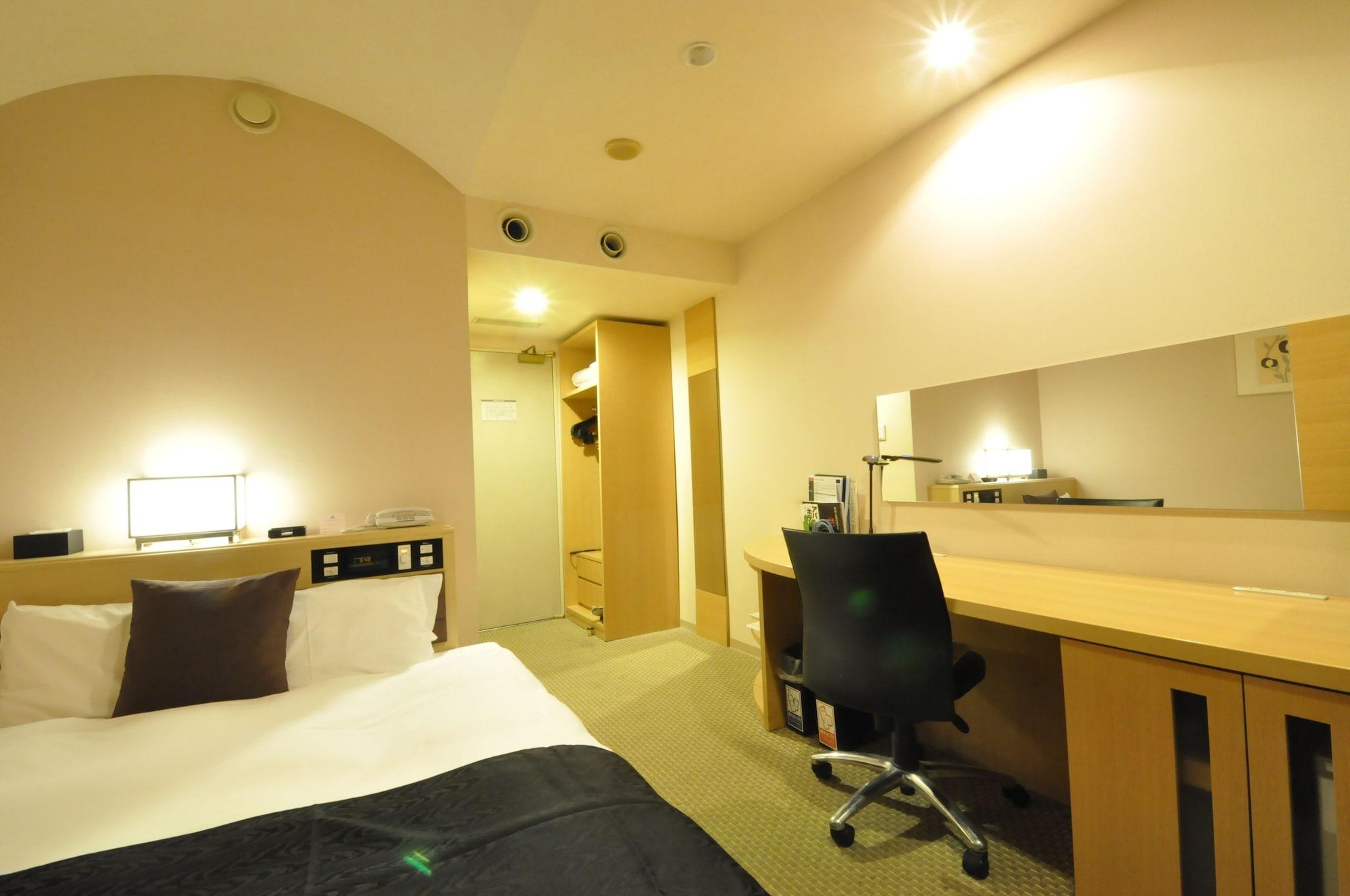 Apa Hotel Tkp Sapporo Ekikita Excellent Exterior photo